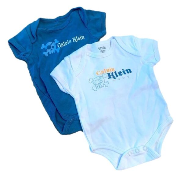 𝅺NWOT Calvin Klein Onesie Set - Picture 1 of 1